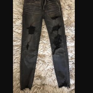 AEO Black Super Stretch Highwaisted Jeans